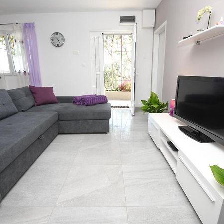 Apartments Lidija - Sea View Apartment With Exclusive Right Of Using Hot Tub Or Split Level Apartment With Exclusive Right Of Using Pool Podstrana Ngoại thất bức ảnh