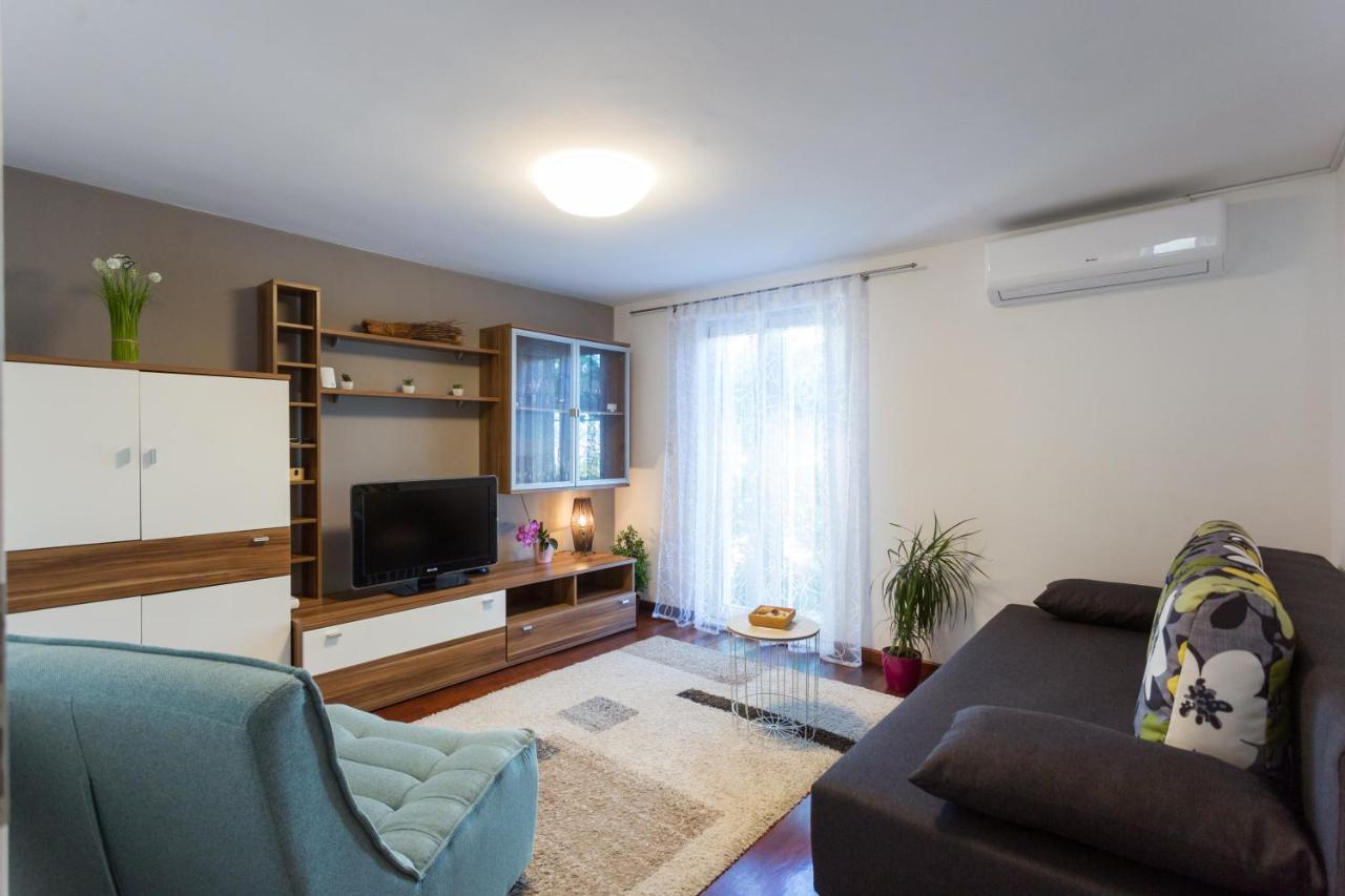 Apartments Lidija - Sea View Apartment With Exclusive Right Of Using Hot Tub Or Split Level Apartment With Exclusive Right Of Using Pool Podstrana Ngoại thất bức ảnh
