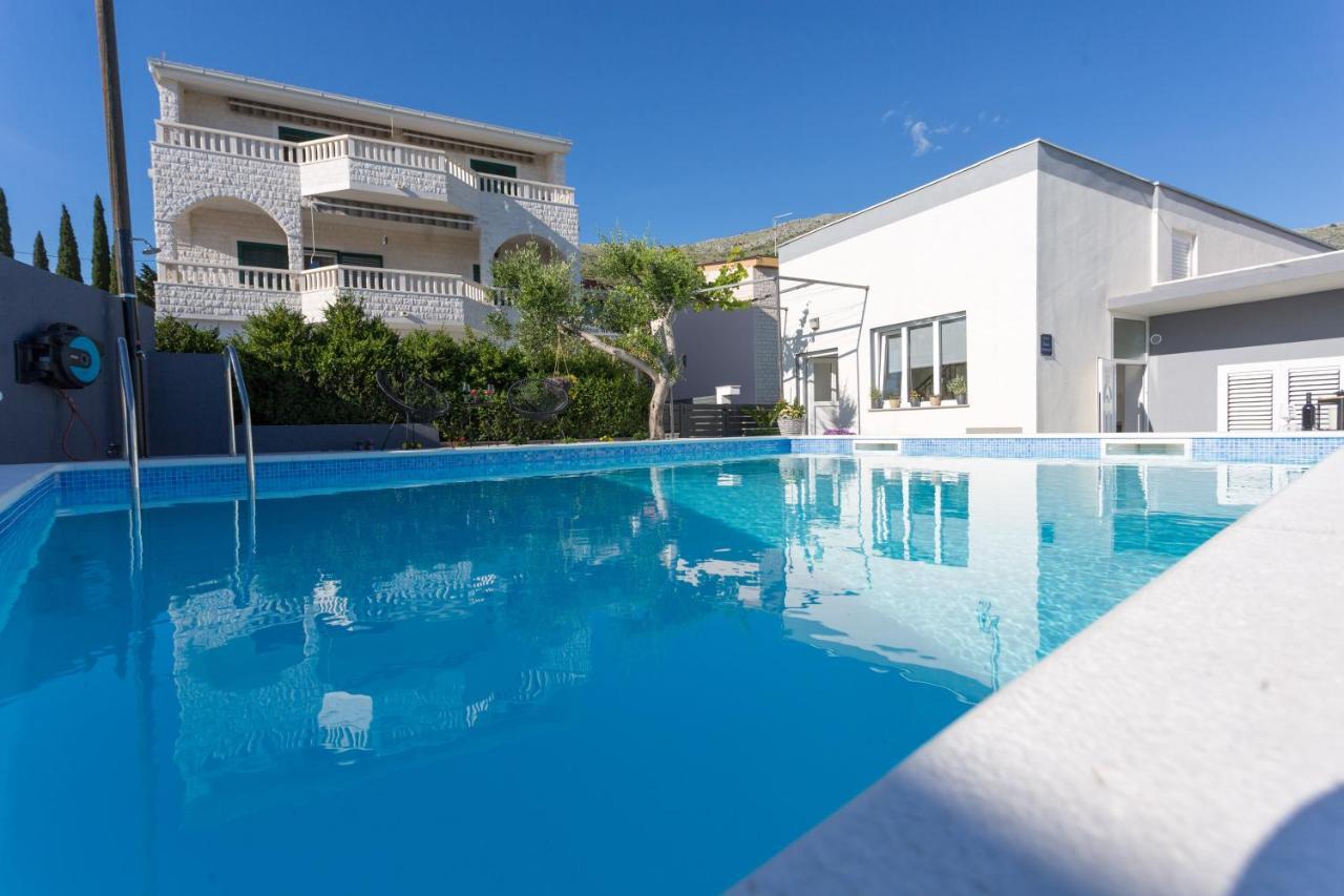 Apartments Lidija - Sea View Apartment With Exclusive Right Of Using Hot Tub Or Split Level Apartment With Exclusive Right Of Using Pool Podstrana Ngoại thất bức ảnh