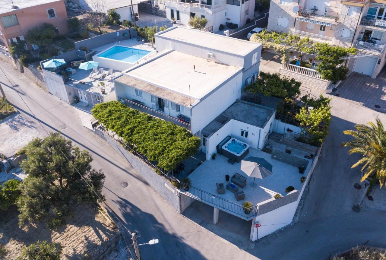 Apartments Lidija - Sea View Apartment With Exclusive Right Of Using Hot Tub Or Split Level Apartment With Exclusive Right Of Using Pool Podstrana Ngoại thất bức ảnh