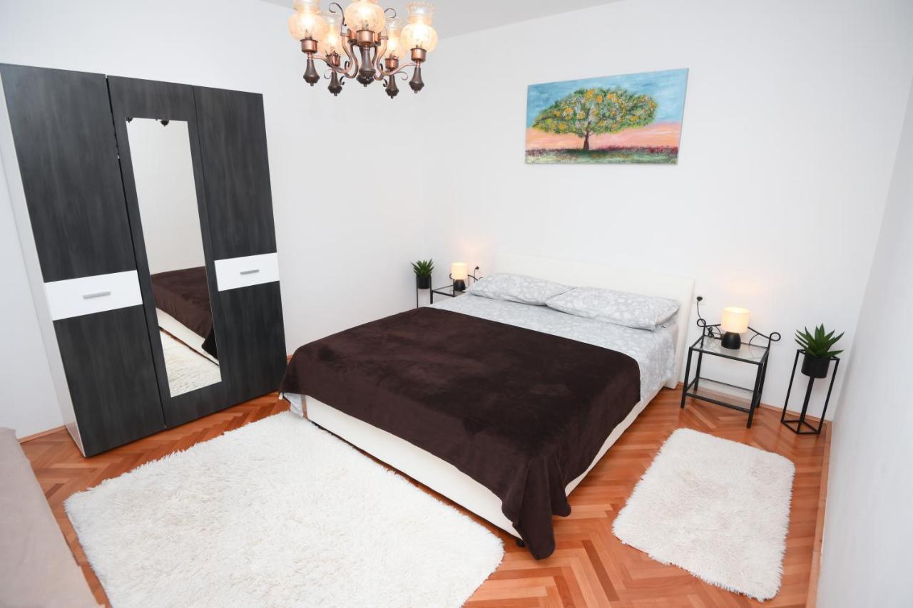 Apartments Lidija - Sea View Apartment With Exclusive Right Of Using Hot Tub Or Split Level Apartment With Exclusive Right Of Using Pool Podstrana Ngoại thất bức ảnh