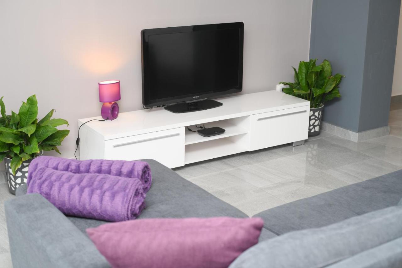 Apartments Lidija - Sea View Apartment With Exclusive Right Of Using Hot Tub Or Split Level Apartment With Exclusive Right Of Using Pool Podstrana Ngoại thất bức ảnh