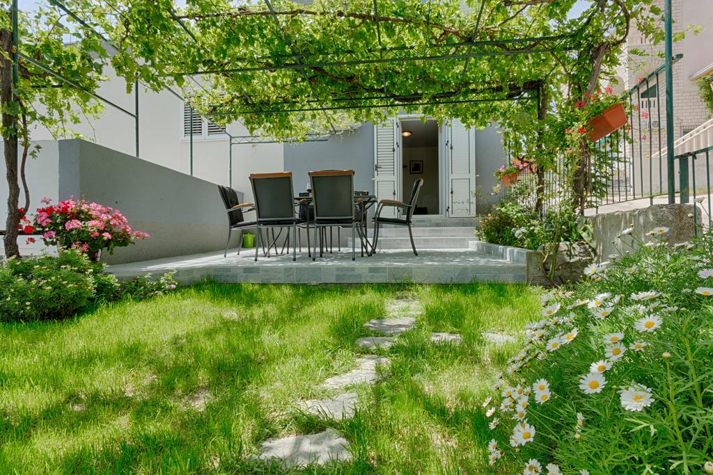 Apartments Lidija - Sea View Apartment With Exclusive Right Of Using Hot Tub Or Split Level Apartment With Exclusive Right Of Using Pool Podstrana Ngoại thất bức ảnh