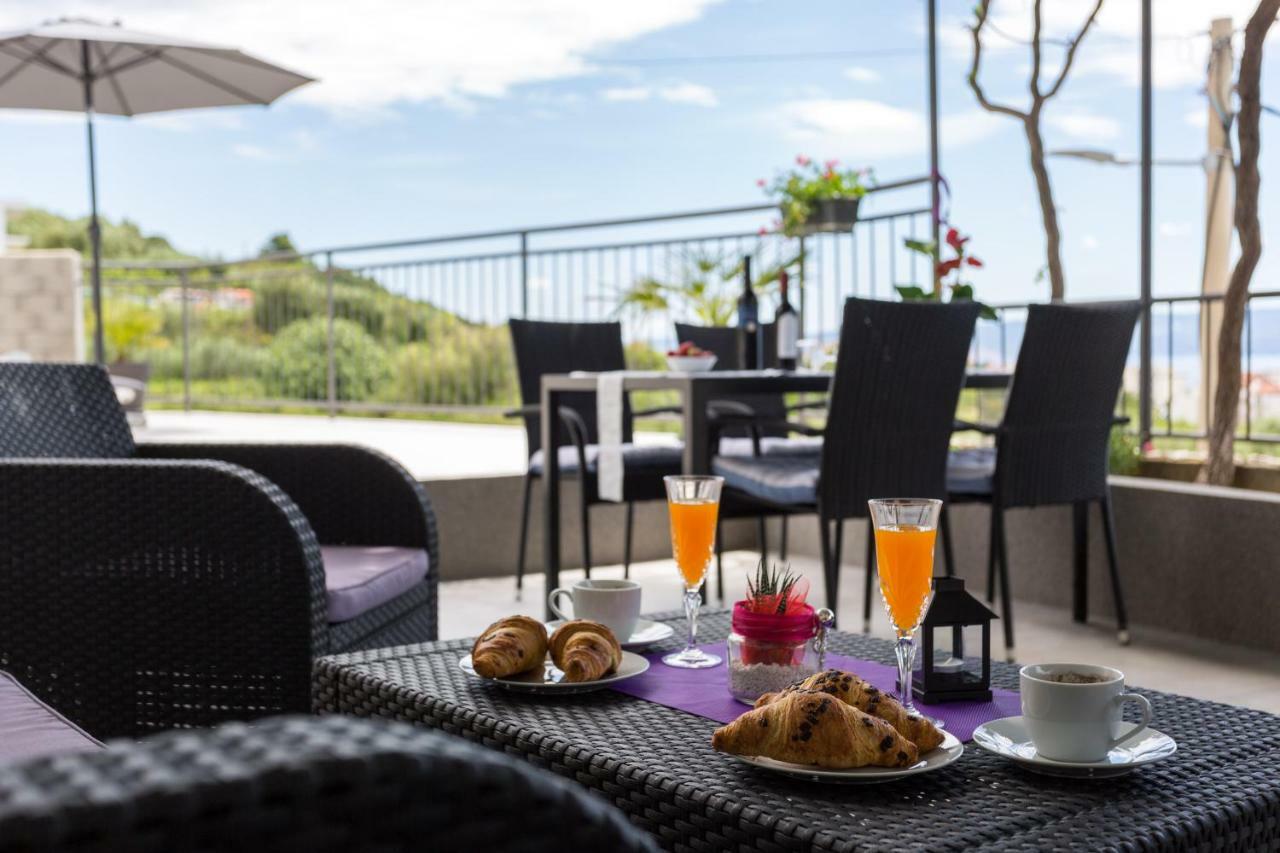 Apartments Lidija - Sea View Apartment With Exclusive Right Of Using Hot Tub Or Split Level Apartment With Exclusive Right Of Using Pool Podstrana Ngoại thất bức ảnh