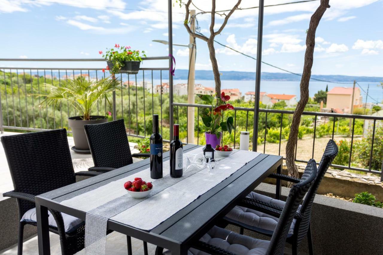 Apartments Lidija - Sea View Apartment With Exclusive Right Of Using Hot Tub Or Split Level Apartment With Exclusive Right Of Using Pool Podstrana Ngoại thất bức ảnh