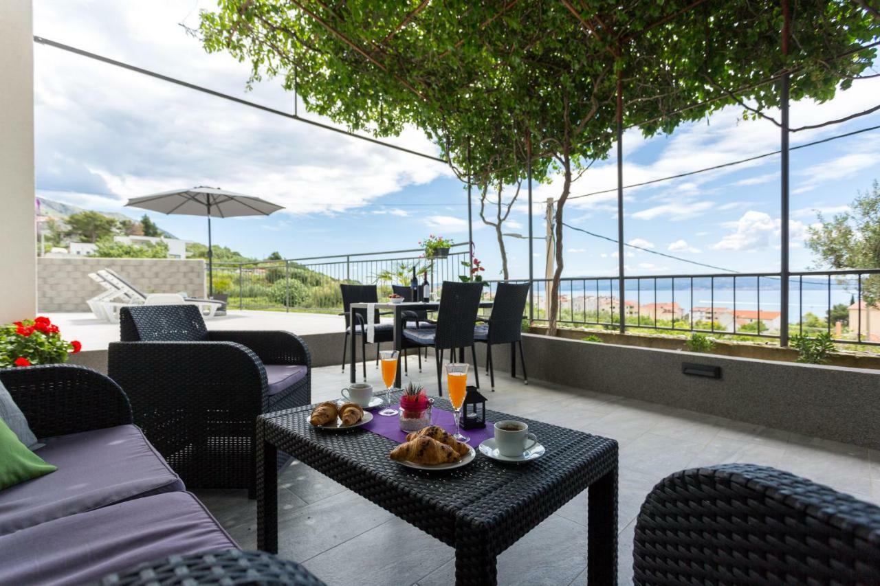 Apartments Lidija - Sea View Apartment With Exclusive Right Of Using Hot Tub Or Split Level Apartment With Exclusive Right Of Using Pool Podstrana Ngoại thất bức ảnh