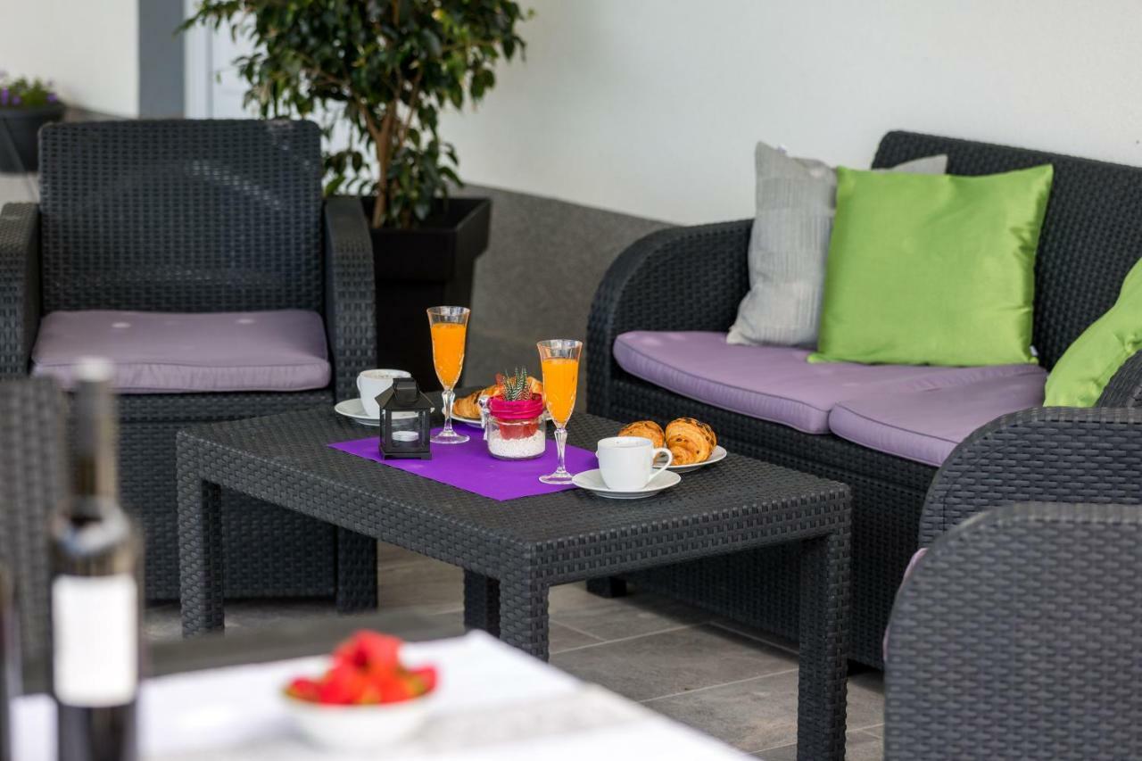 Apartments Lidija - Sea View Apartment With Exclusive Right Of Using Hot Tub Or Split Level Apartment With Exclusive Right Of Using Pool Podstrana Ngoại thất bức ảnh