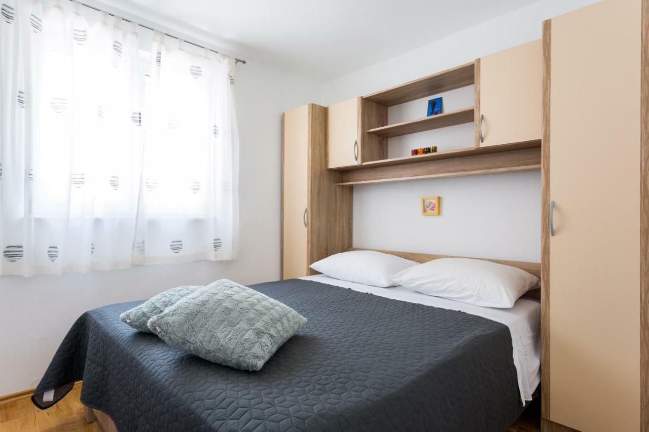 Apartments Lidija - Sea View Apartment With Exclusive Right Of Using Hot Tub Or Split Level Apartment With Exclusive Right Of Using Pool Podstrana Ngoại thất bức ảnh