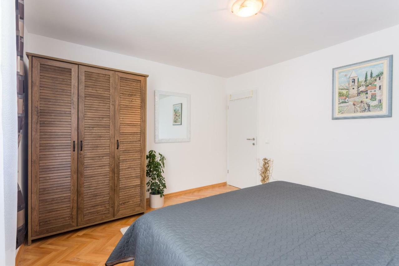 Apartments Lidija - Sea View Apartment With Exclusive Right Of Using Hot Tub Or Split Level Apartment With Exclusive Right Of Using Pool Podstrana Ngoại thất bức ảnh